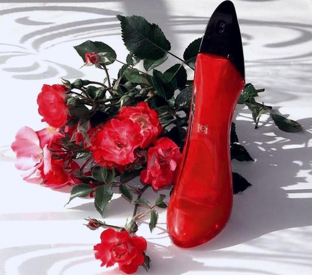 Carolina Herrera Very Good Gir - Perfume Fragrance Rose reseña y precio