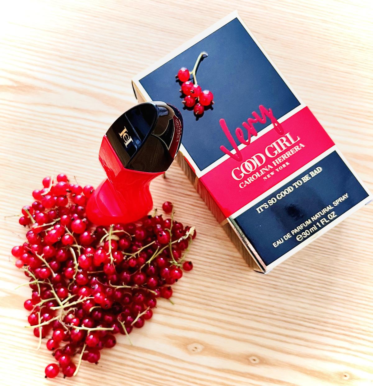 Carolina Herrera Very Good Gir - Perfume Fragrance Rose reseña y precio